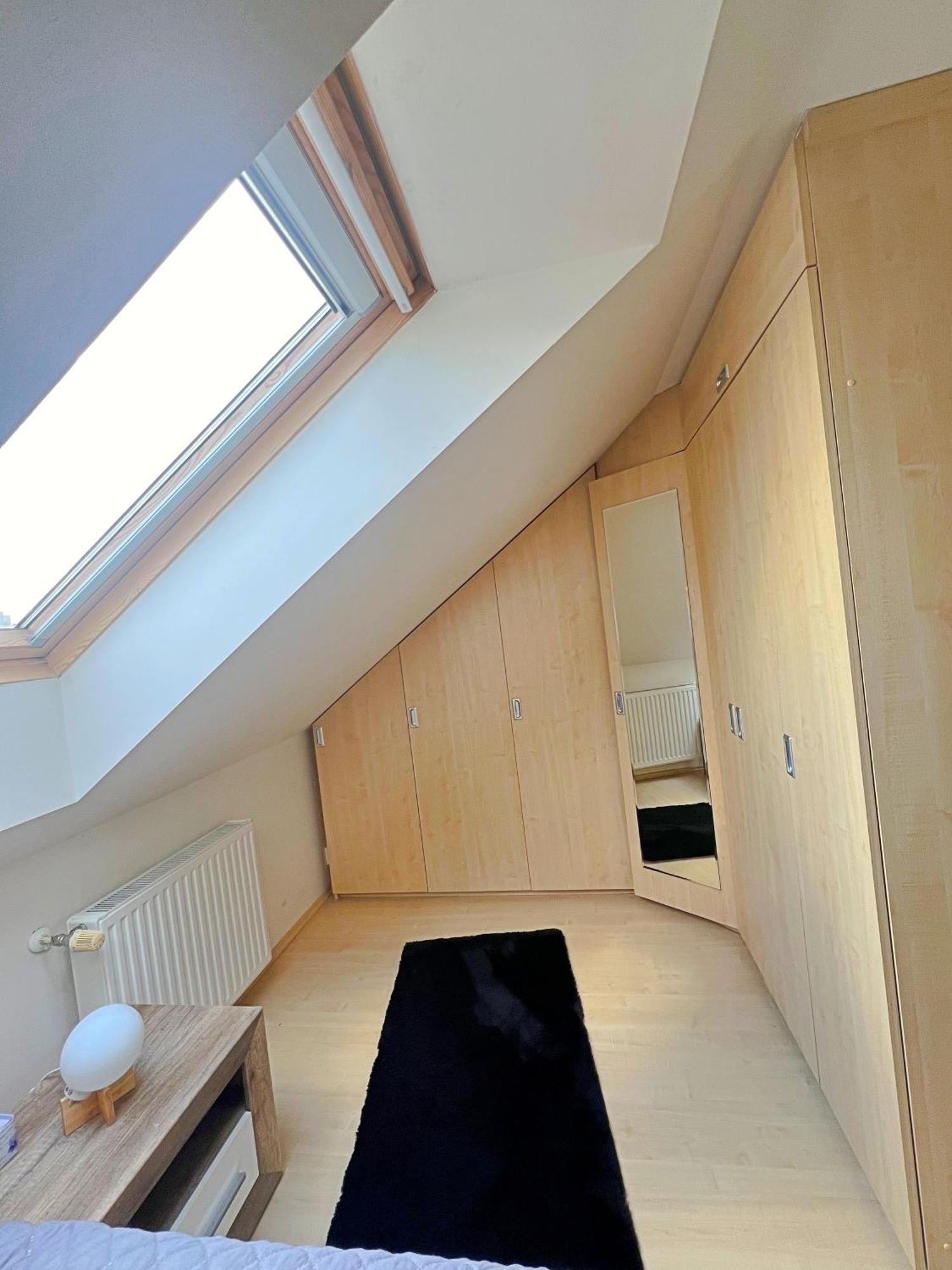 Mezonetovy Apartman V Centru Prague Luaran gambar